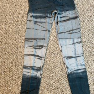 Hard Tail Leggings Size Large